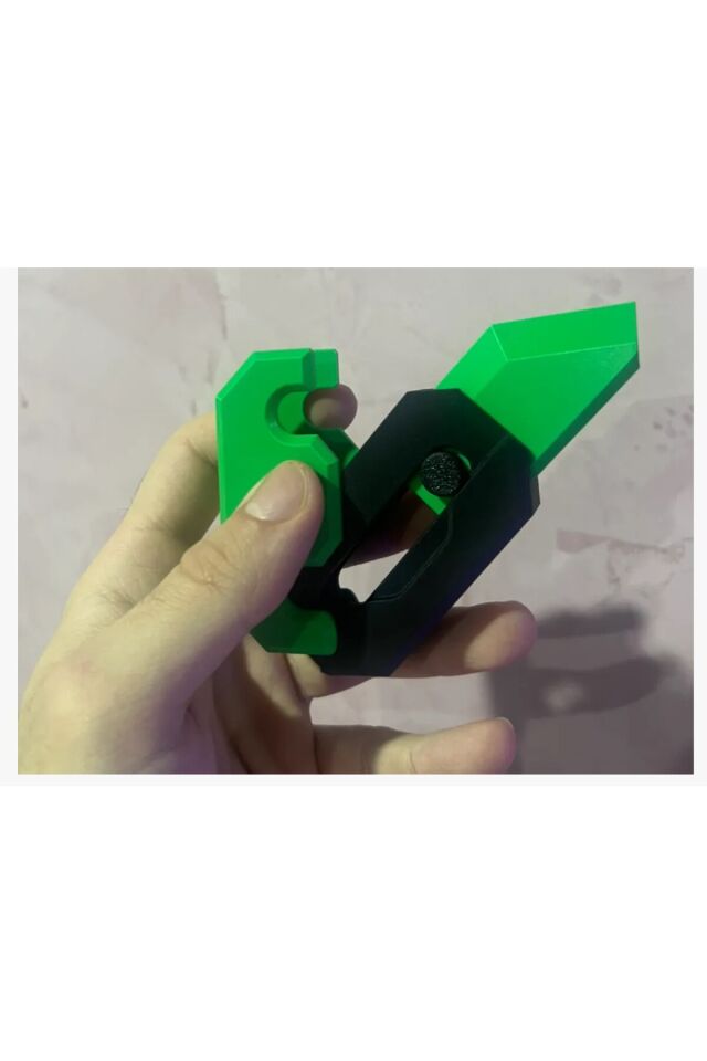 3D El Yapımı Mini Oyuncak Bıçak – Masaüstü Süs / Koleksiyonluk Tasarım