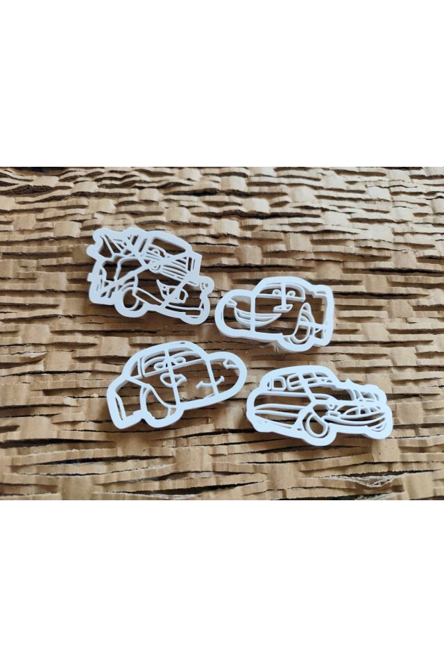 Arabalar Kurabiye Kalıbı Seti (4'lü)(Şimşek Mcqueen, Sally, Doc Hudson, Mater)