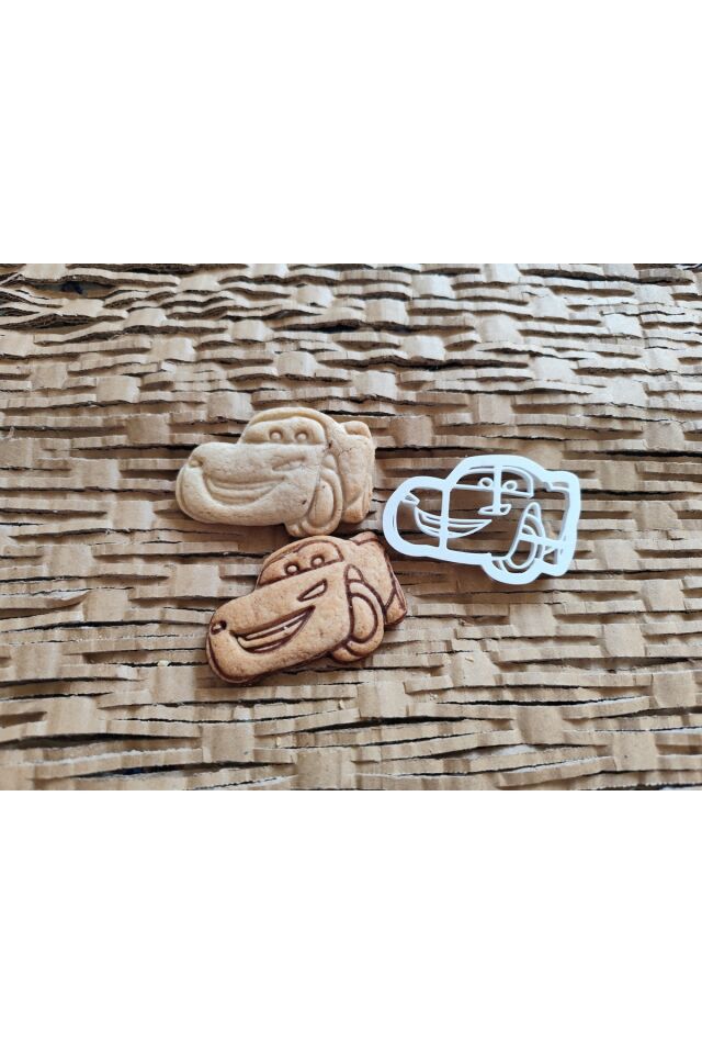 Arabalar Kurabiye Kalıbı Seti (4'lü)(Şimşek Mcqueen, Sally, Doc Hudson, Mater)