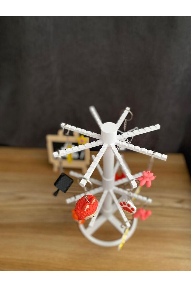 3D Anahtarlık Standı – Masaüstü Anahtarlık Düzenleyici ve Sergileme Aparatı, Dekoratif Tasarım